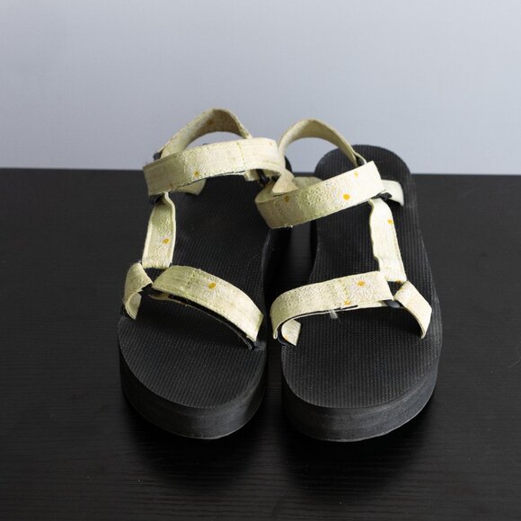 Teva Platform Sandals – Mint Green with Daisy Detail | Women’s Size 8 - Picture 2 of 7